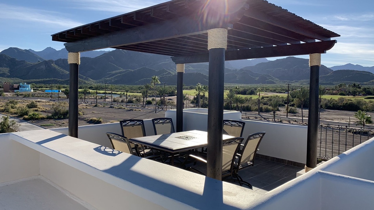 Photo of Outdoor in Nopolo