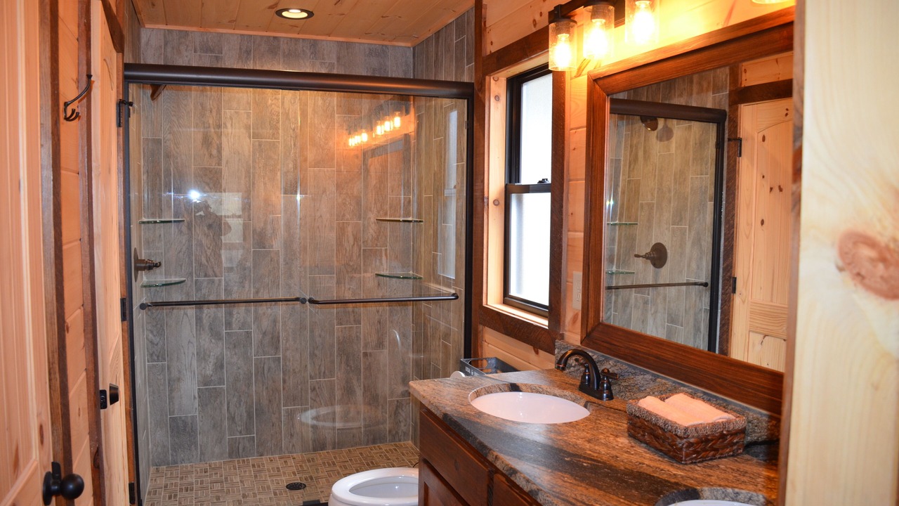 Photo of Bathroom in Mineral Bluff
