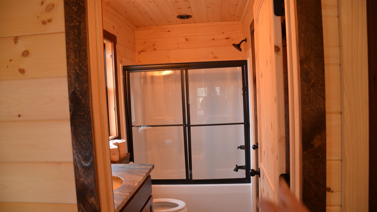 Photo of Bathroom in Mineral Bluff