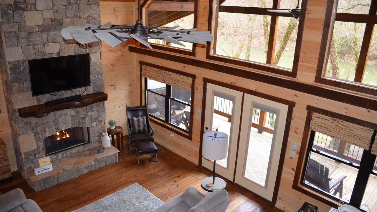 Photo of Livingroom in Mineral Bluff