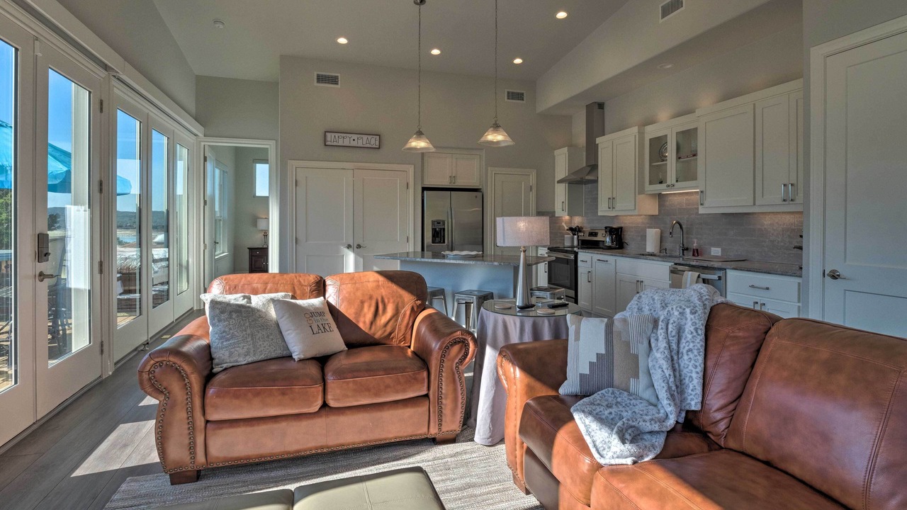 Photo of Bedroom in Point Venture