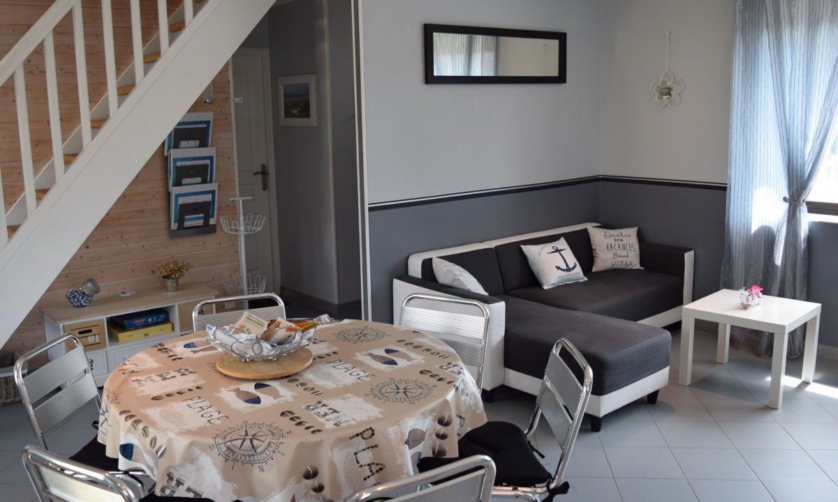 Photo of Others in Surville