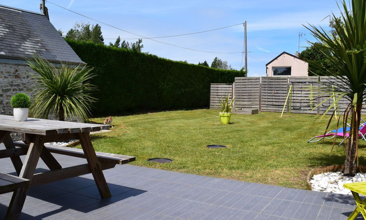 Photo of Outdoor in Surville