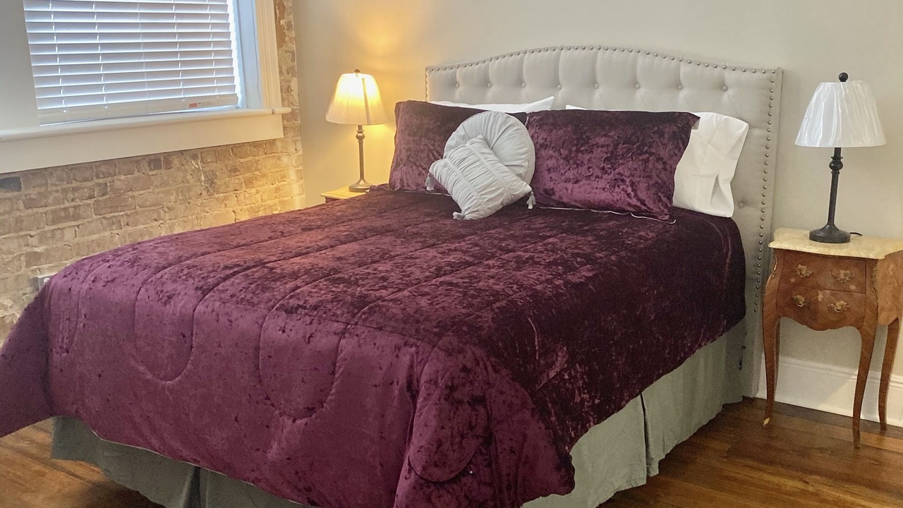 Photo of Bedroom in Crowley