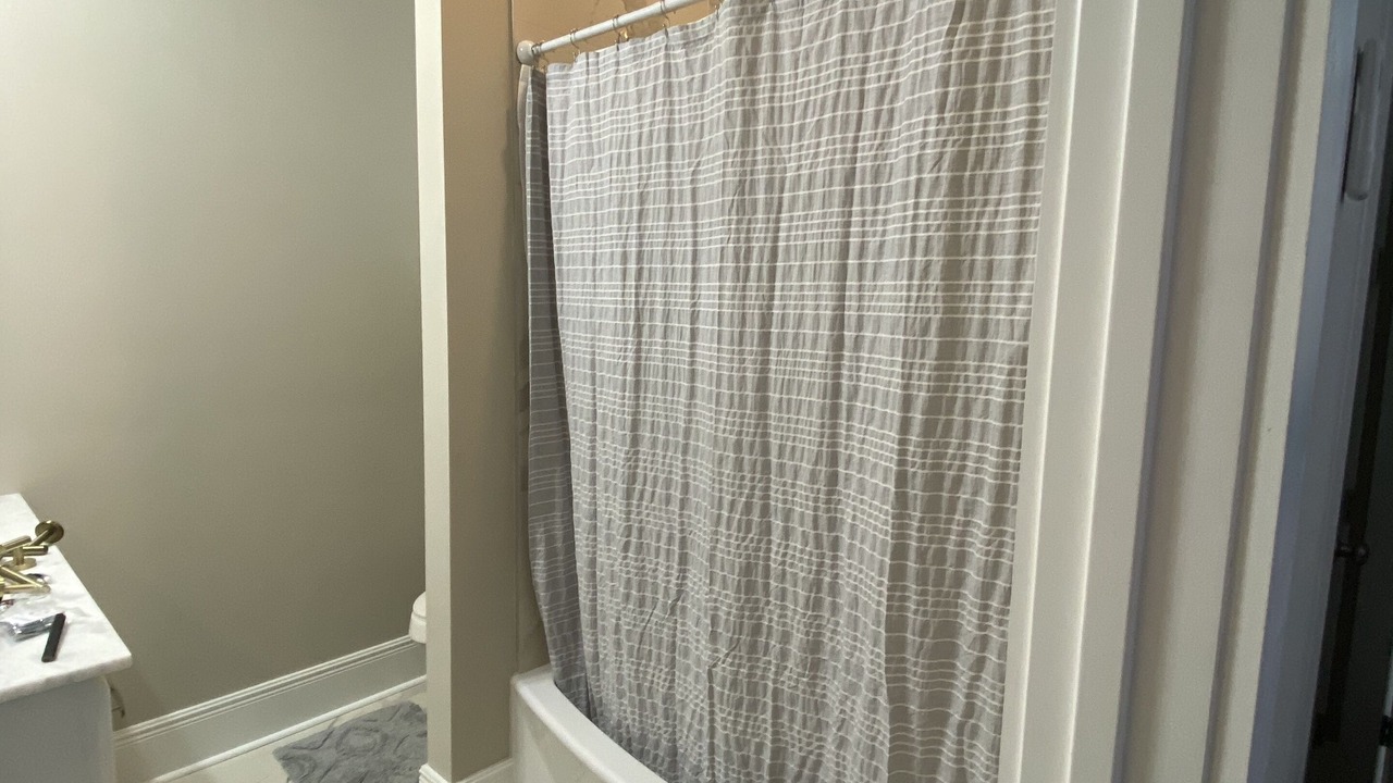 Photo of Bathroom in Crowley