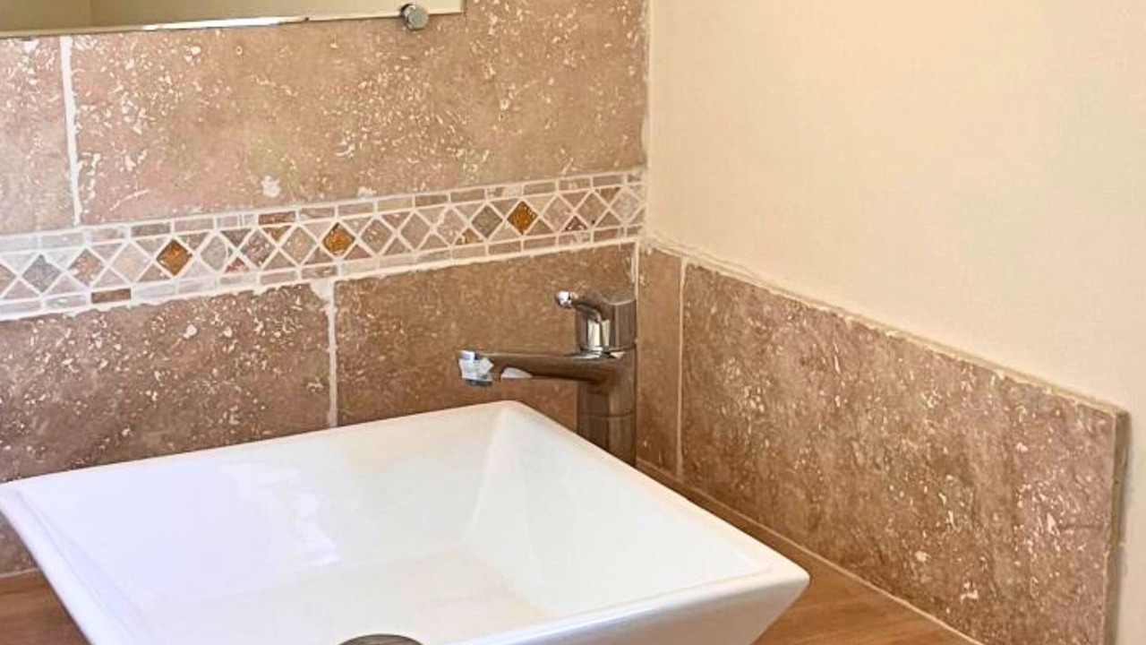 Photo of Bathroom in Compreignac