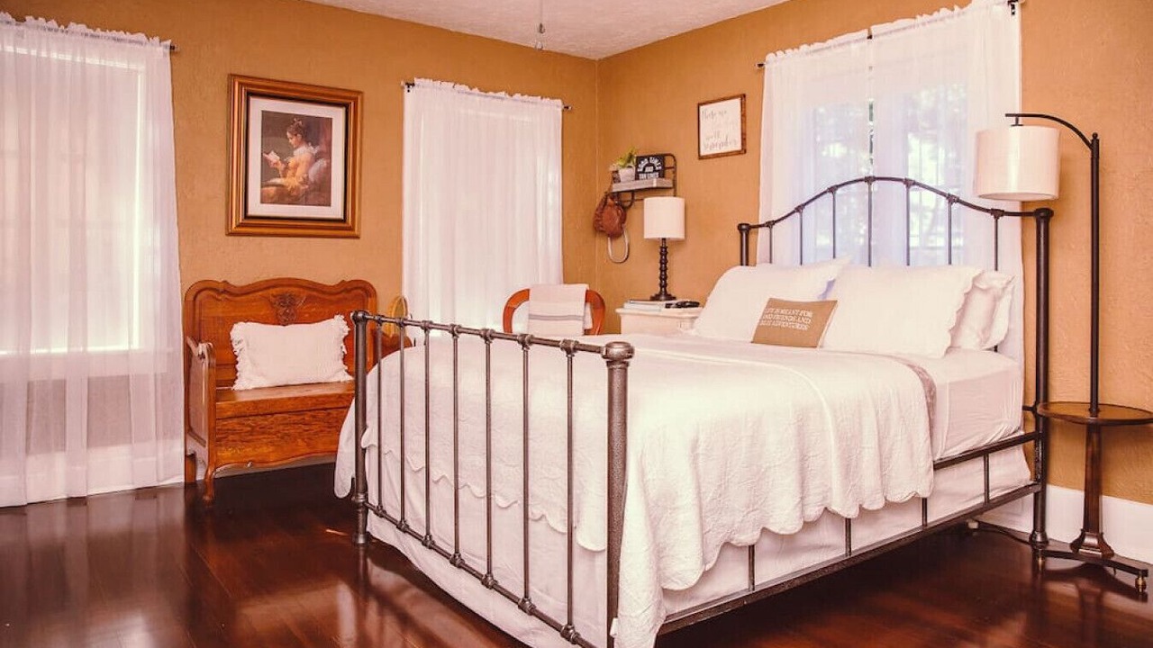 Photo of Bedroom in Downtown Branson