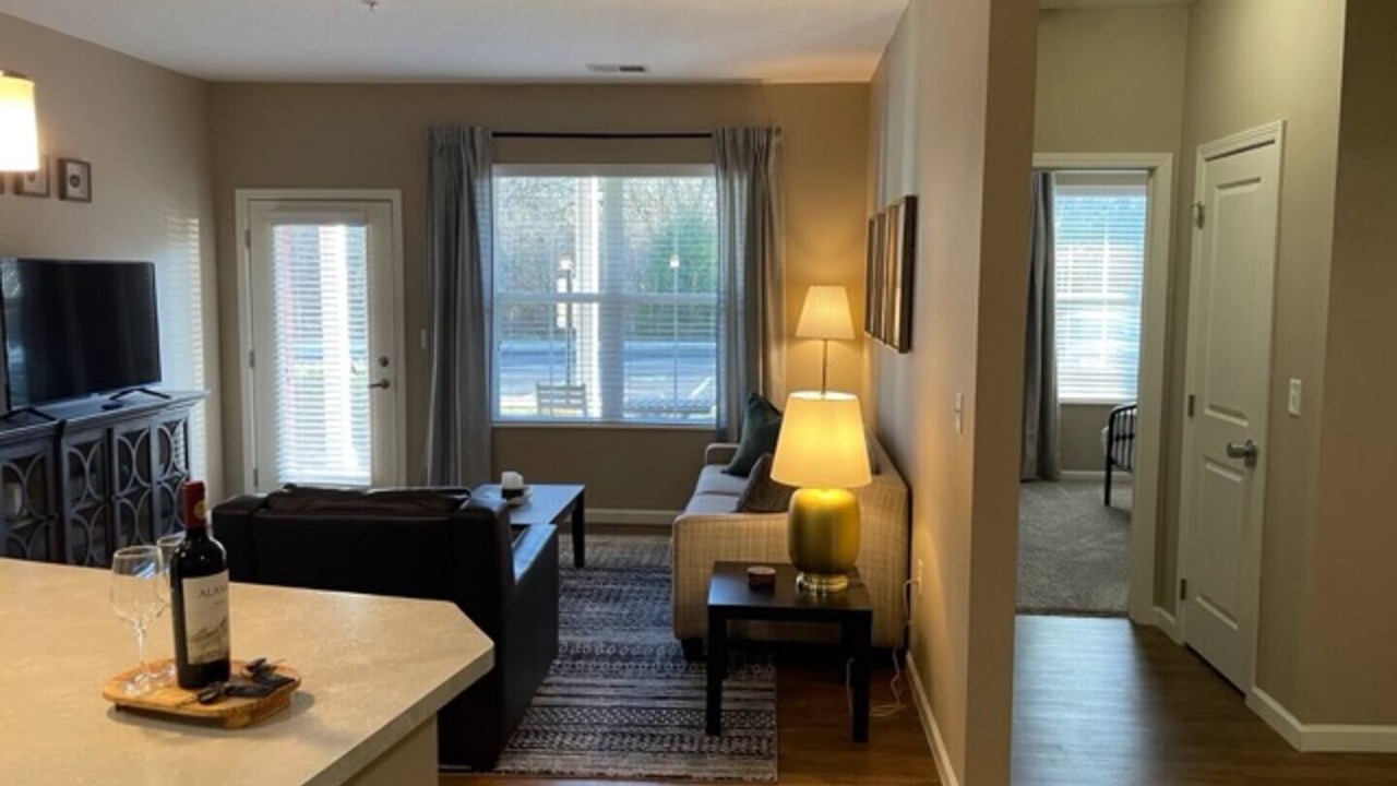 Photo of Livingroom in Tuttle West