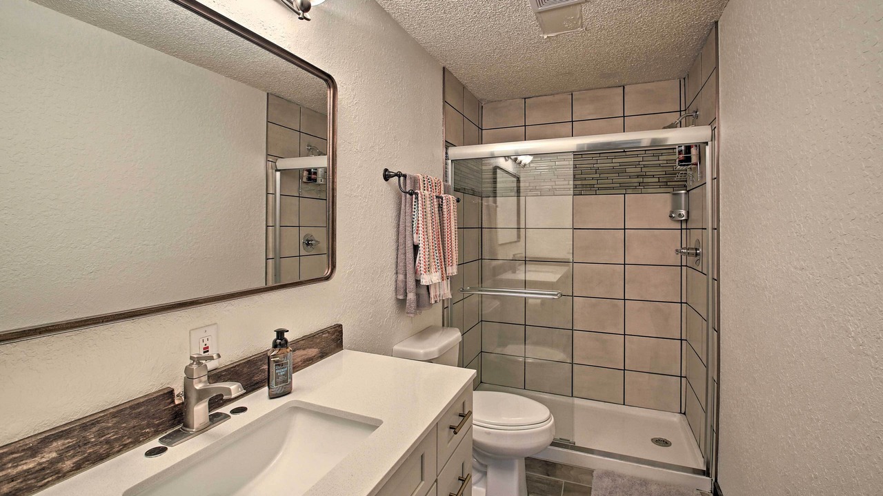 Photo of Bathroom in Boles