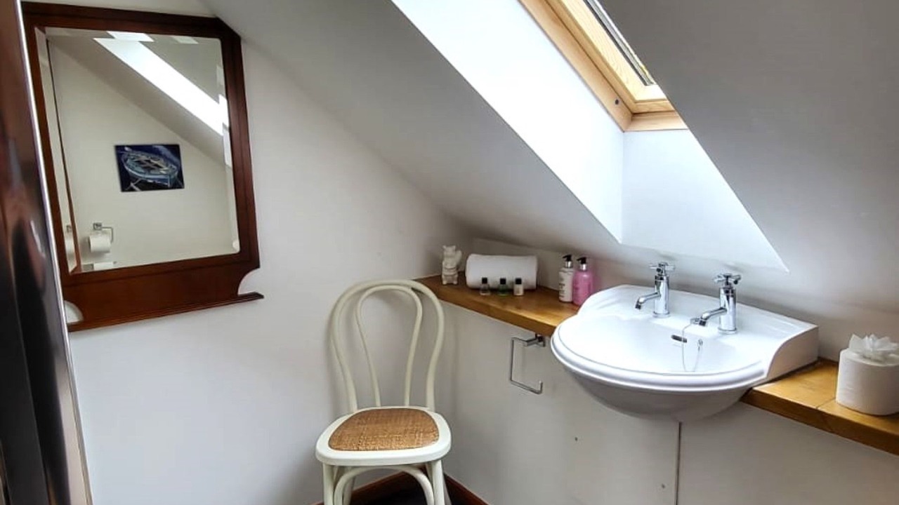 Photo of Bathroom in Boat of Garten