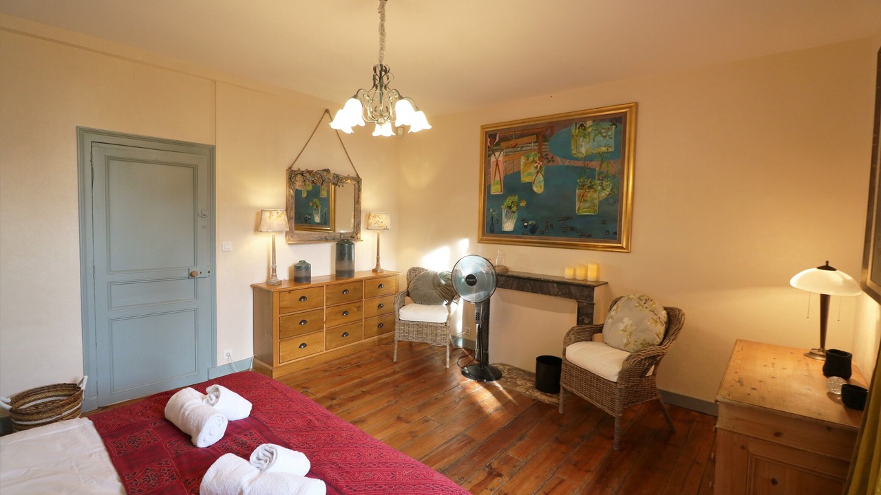 Photo of Bedroom in Domme