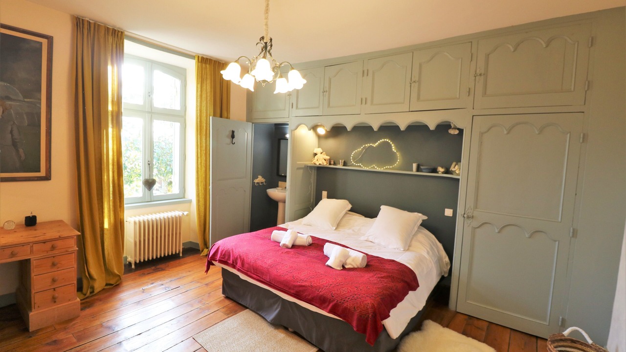 Photo of Bedroom in Domme