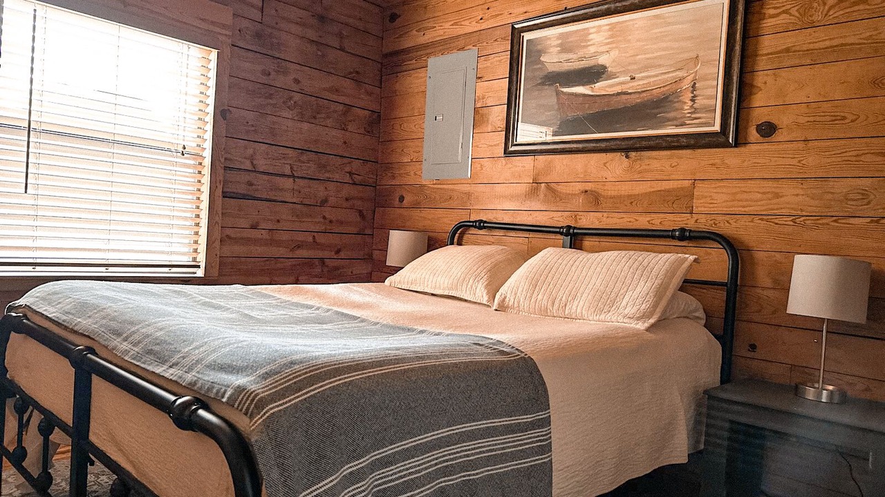 Photo of Bedroom in Mountain View