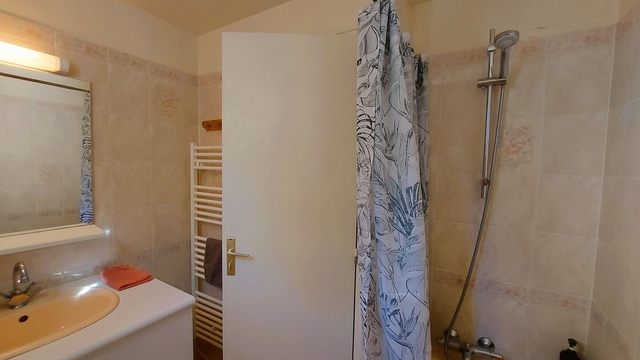 Photo of Bathroom in La Saucelle