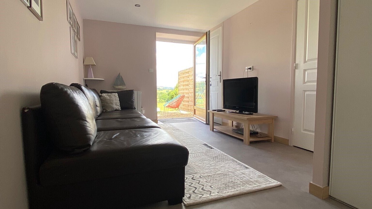 Photo of Livingroom in Saint-Martin-de-Salencey