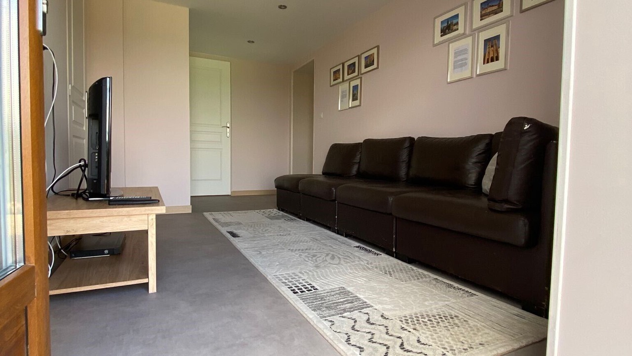 Photo of Livingroom in Saint-Martin-de-Salencey