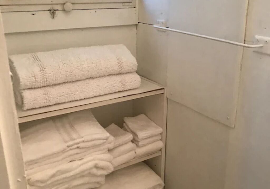 Photo of Bathroom in Rock Stream