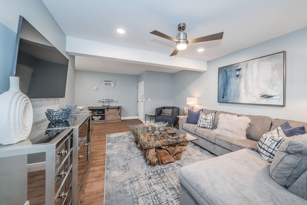 Photo of Livingroom in Downtown Dunedin