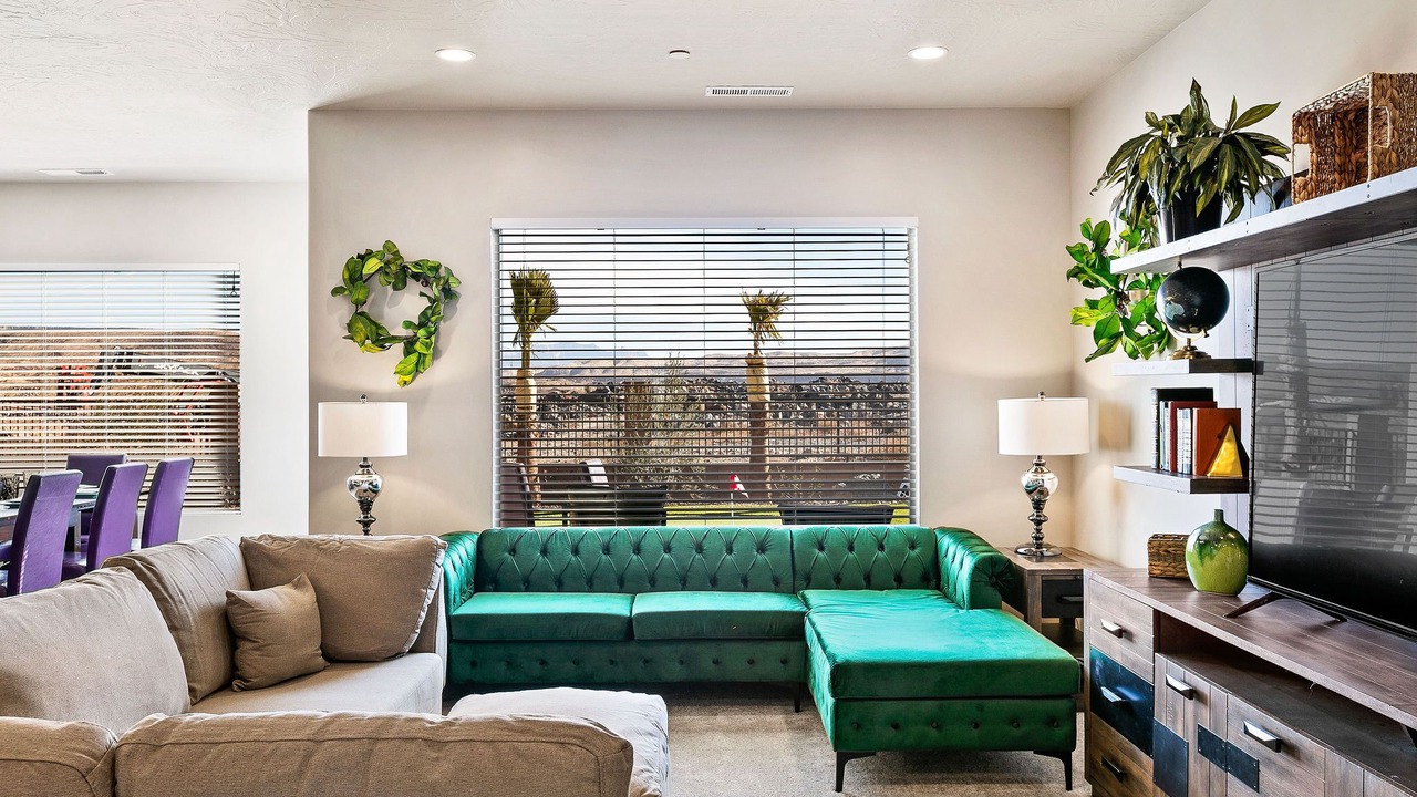 Photo of Bedroom in Hurricane