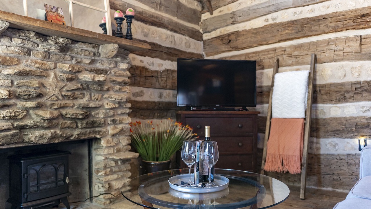 Photo of Livingroom in Fredericksburg