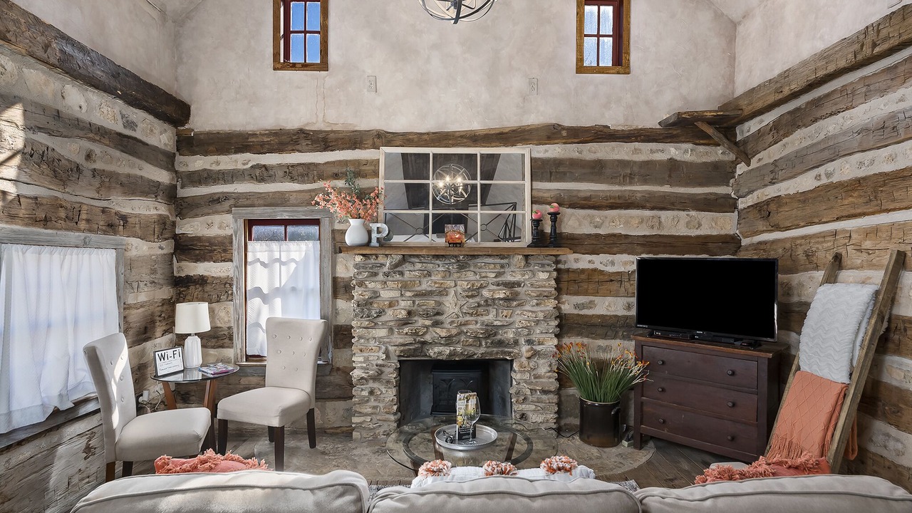 Photo of Livingroom in Fredericksburg