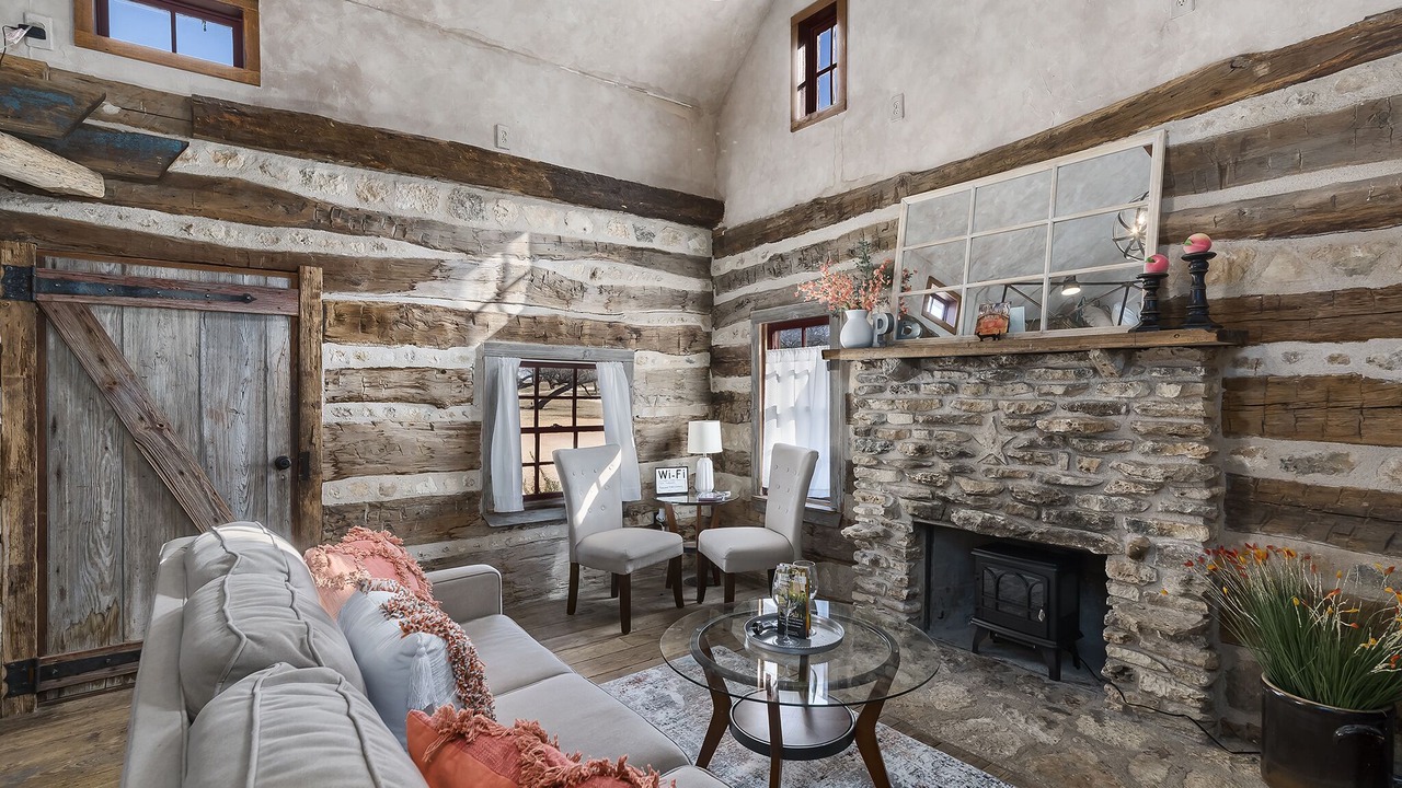 Photo of Livingroom in Fredericksburg
