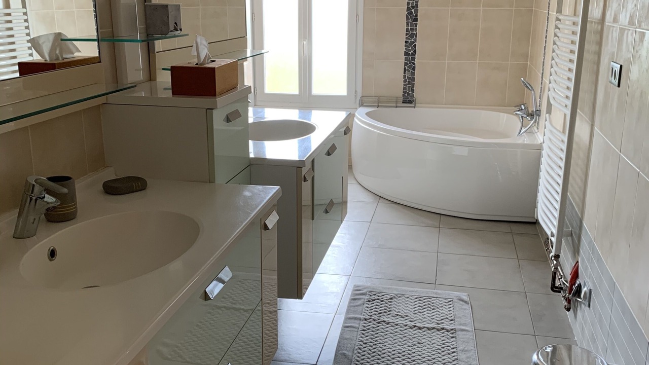 Photo of Bathroom in Bellegarde-Marsal