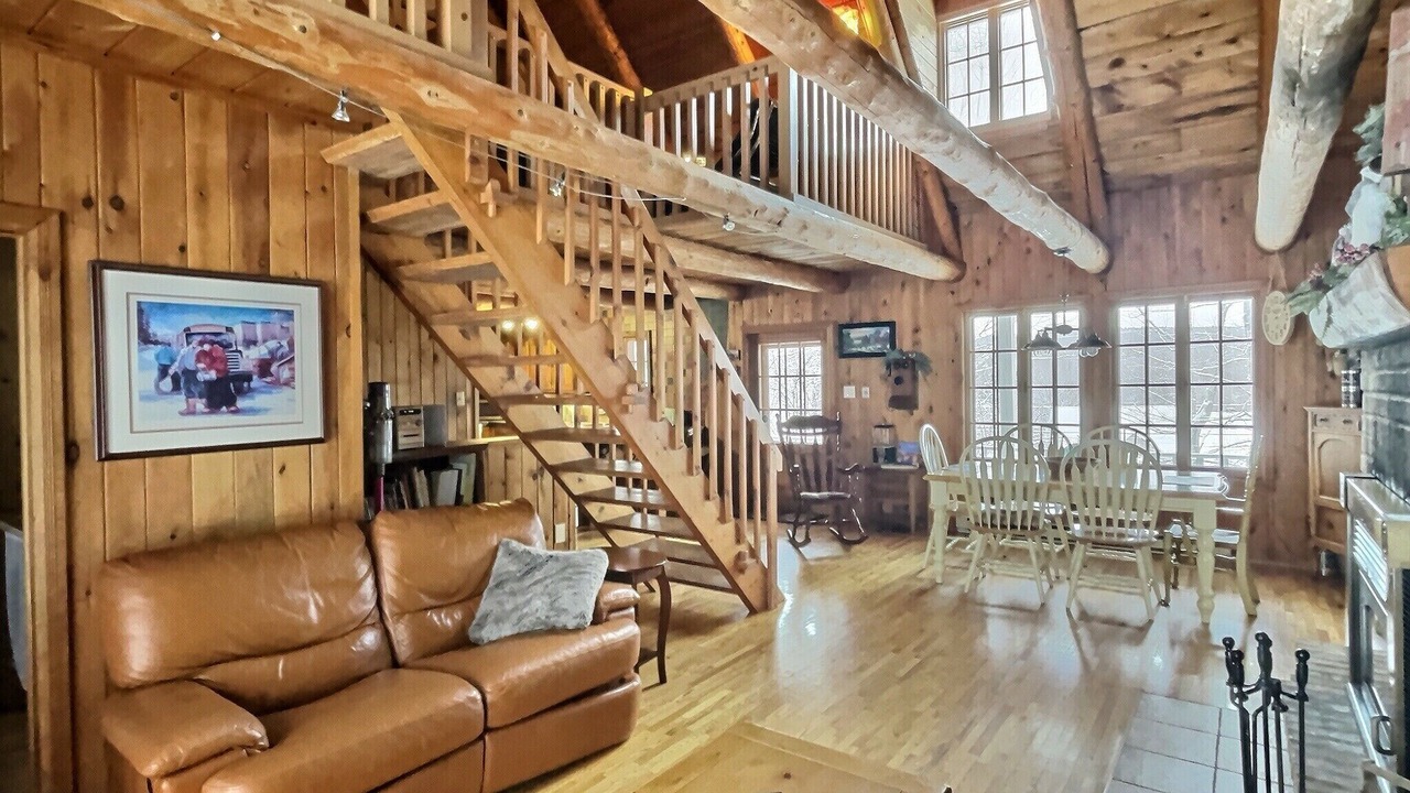 Photo of Livingroom in Lac-Megantic