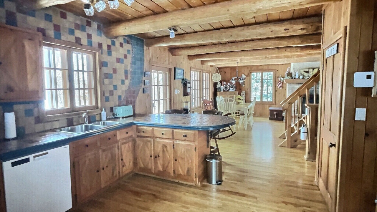 Photo of Kitchen in Lac-Megantic
