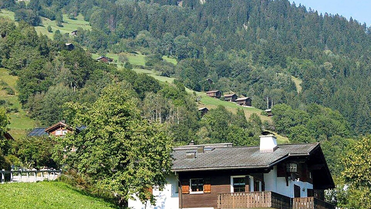 Photo of Others in Schluein