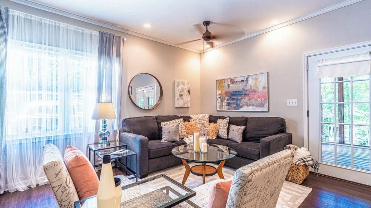 Photo of Livingroom in Buckhead