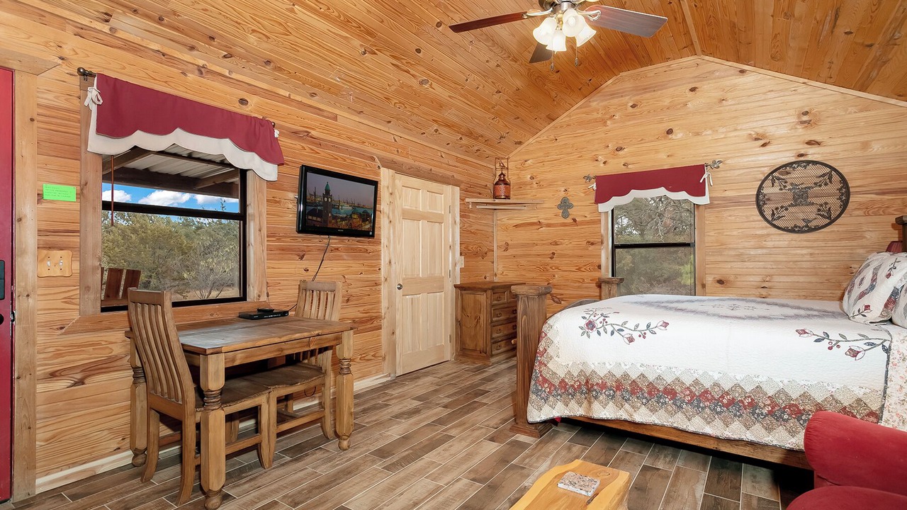 Photo of Bedroom in Llano