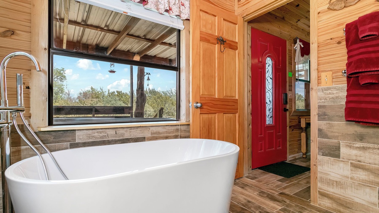 Photo of Bathroom in Llano