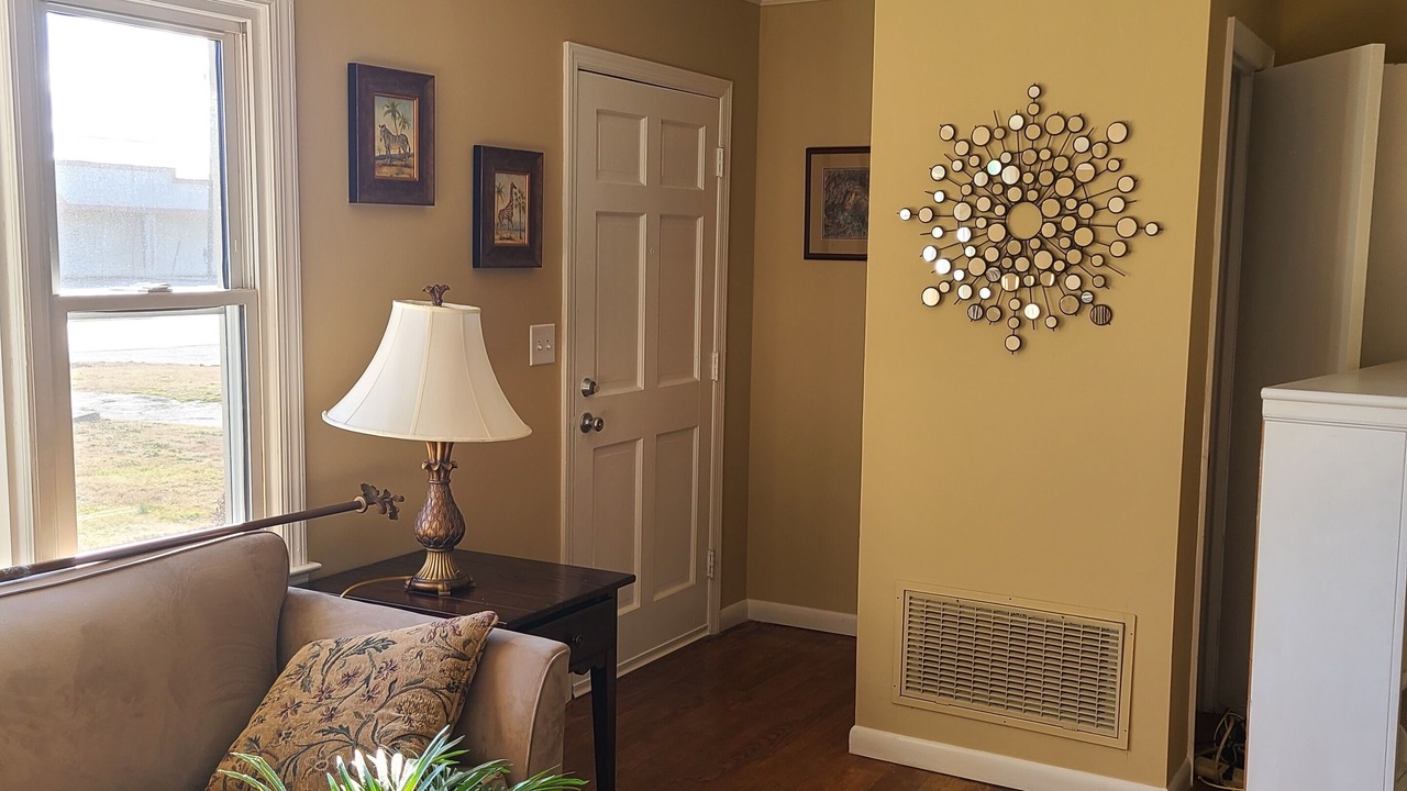 Photo of Livingroom in Zebulon