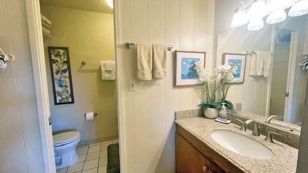 Photo of Bathroom in Poipu
