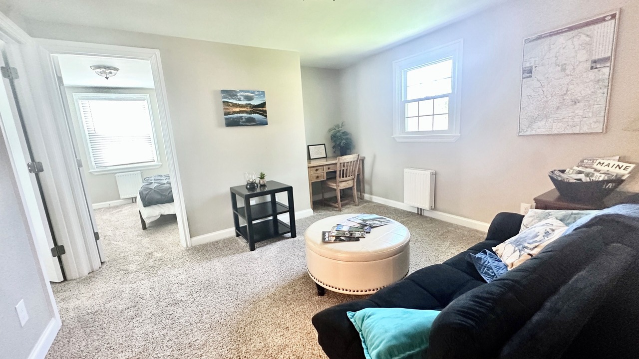 Photo of Livingroom in Orono