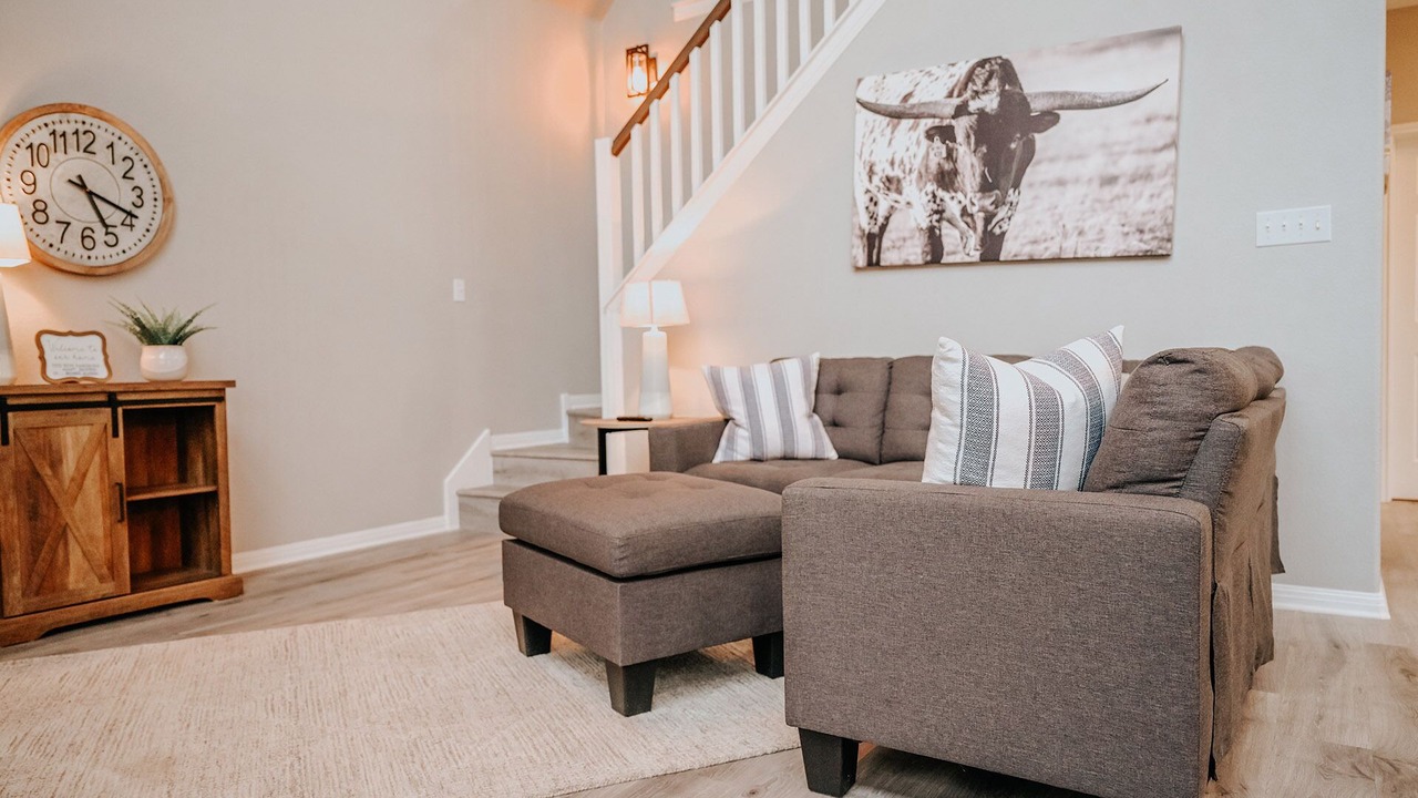 Photo of Livingroom in Round Mountain