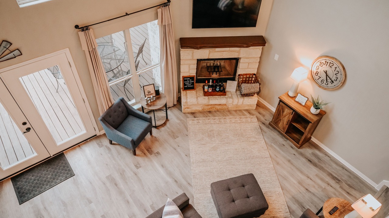 Photo of Livingroom in Round Mountain