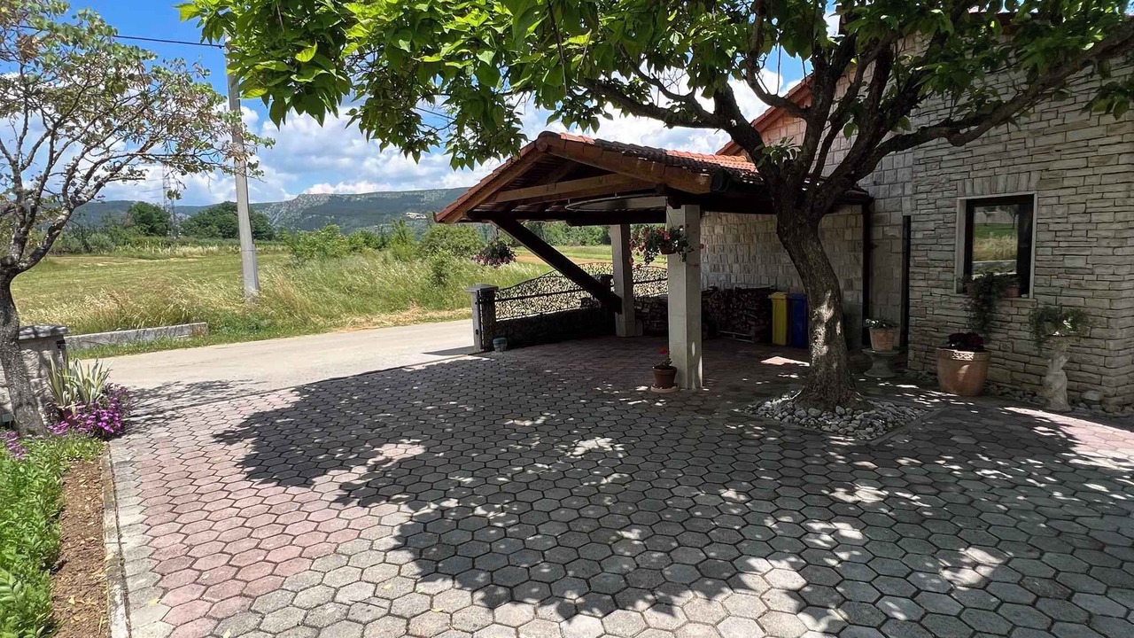 Photo of Patio Balcony in Donji Prolozac