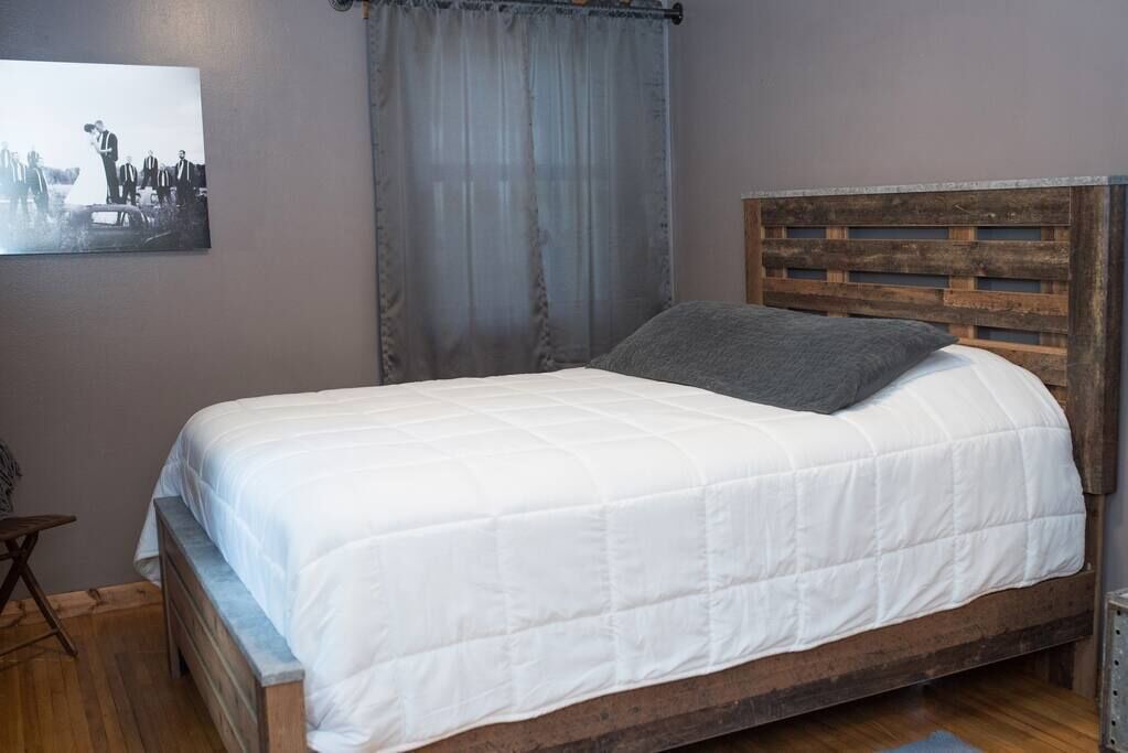 Photo of Bedroom in Decorah