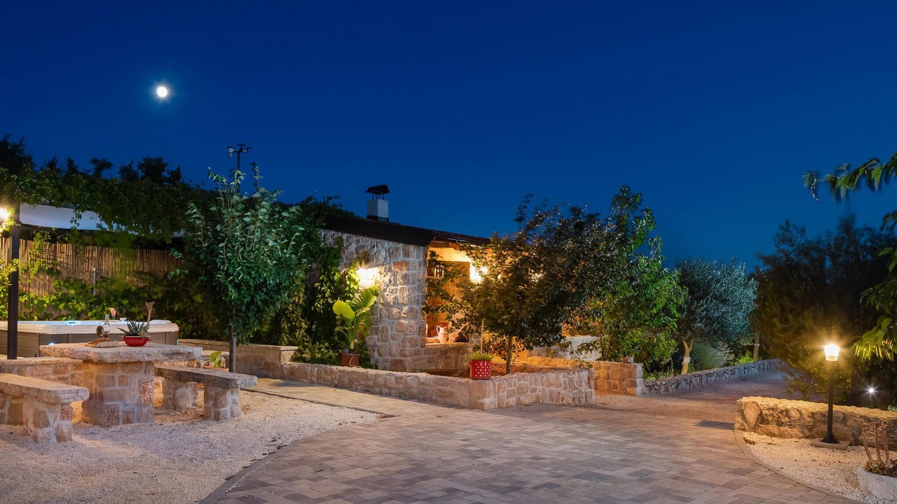 Photo of Outdoor in Drnis