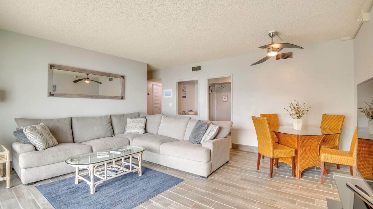 Photo of Livingroom in South Patrick Shores