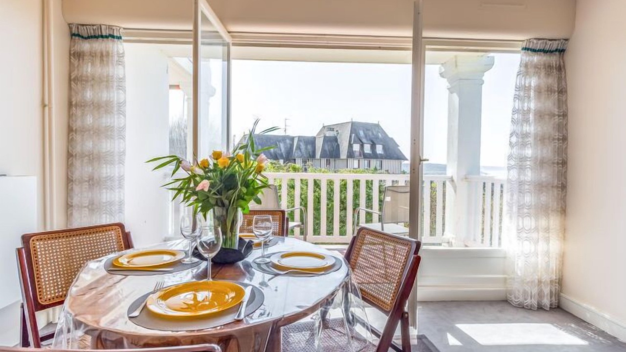 Photo of Bedroom in Trouville-sur-Mer