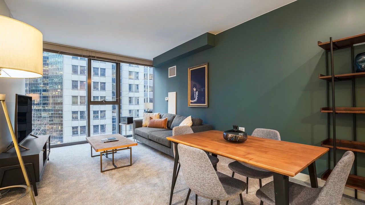 Photo of Livingroom in Downtown Chicago