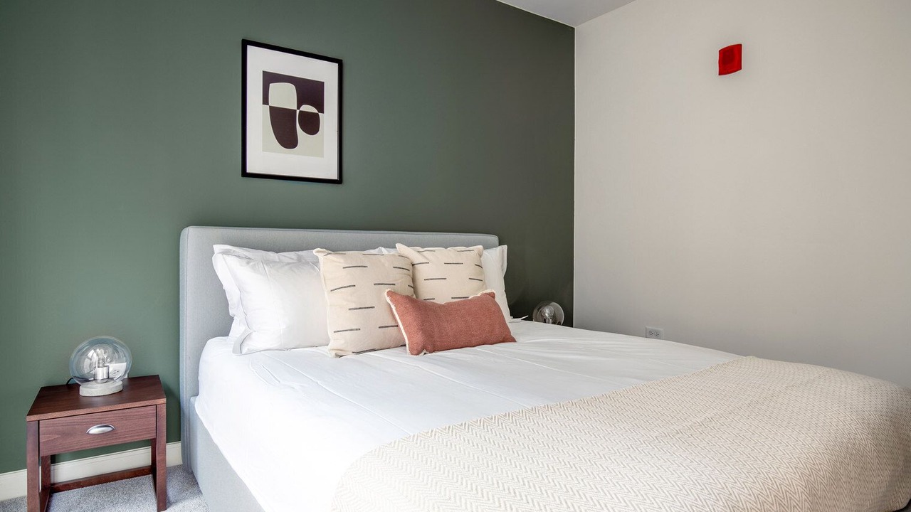 Photo of Bedroom in Downtown Chicago