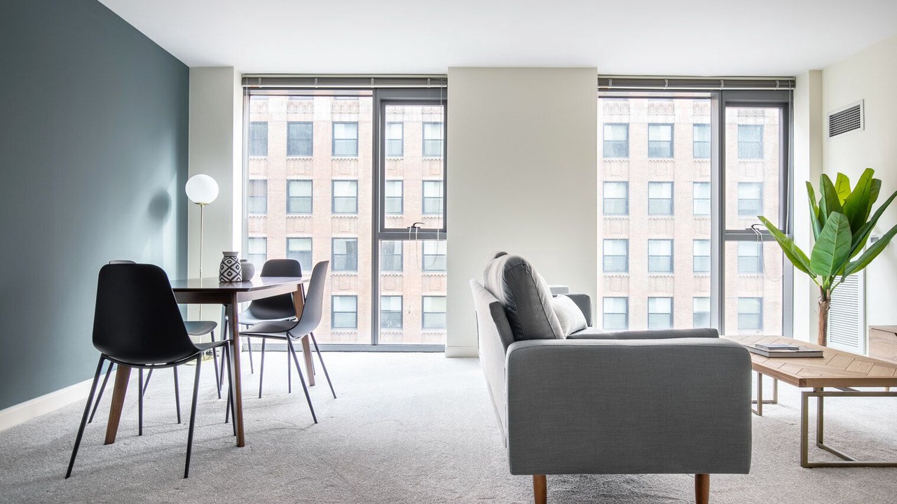 Photo of Livingroom in Downtown Chicago