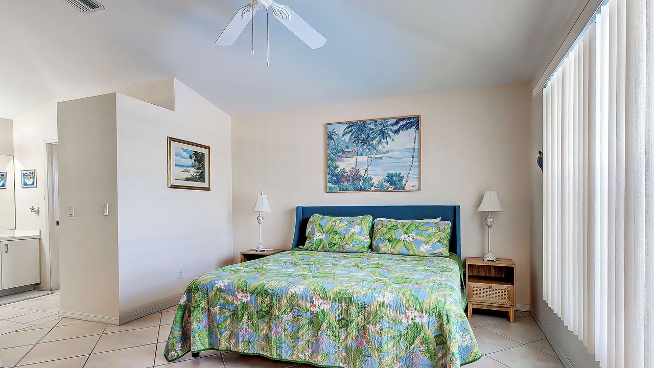 Photo of Bedroom in Gulf Cove
