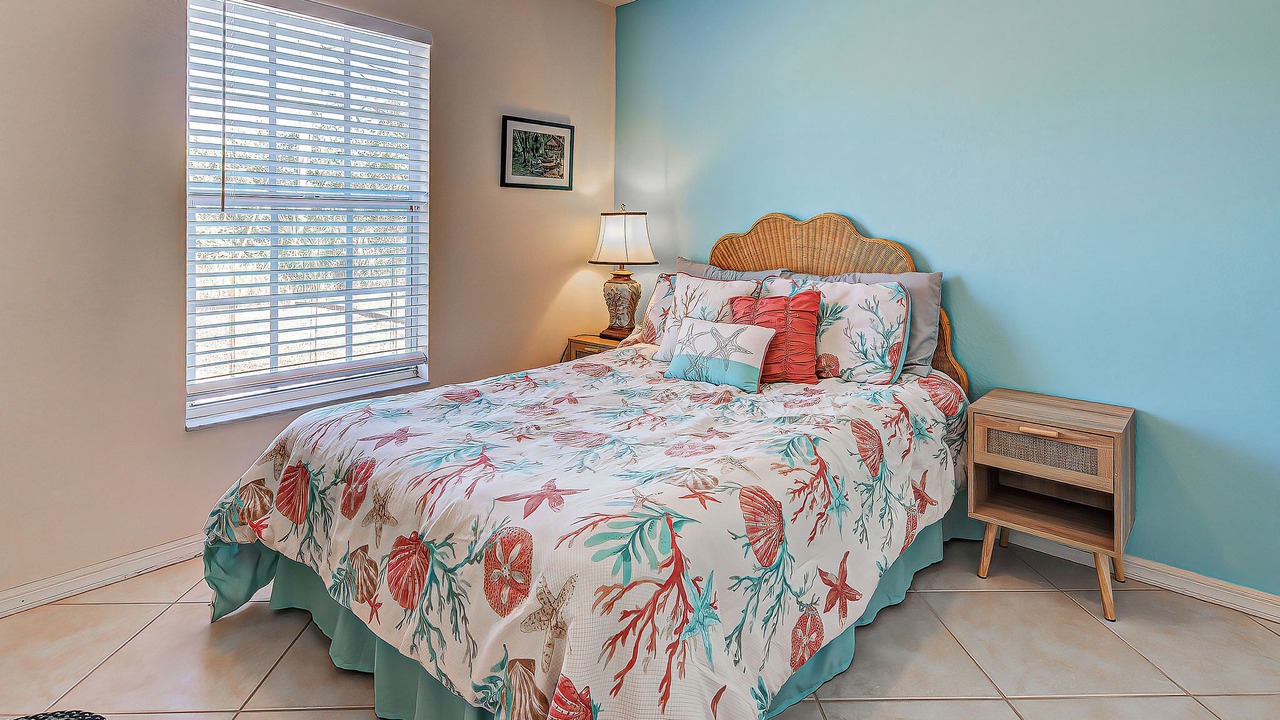 Photo of Bedroom in Gulf Cove