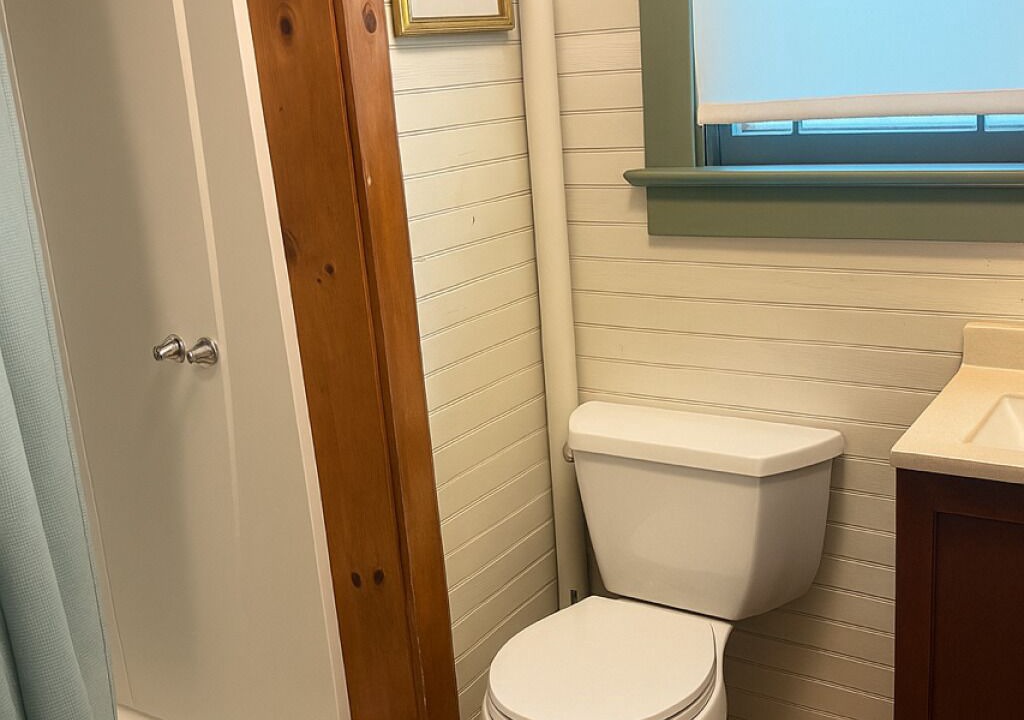 Photo of Bathroom in Ocean Bay Park
