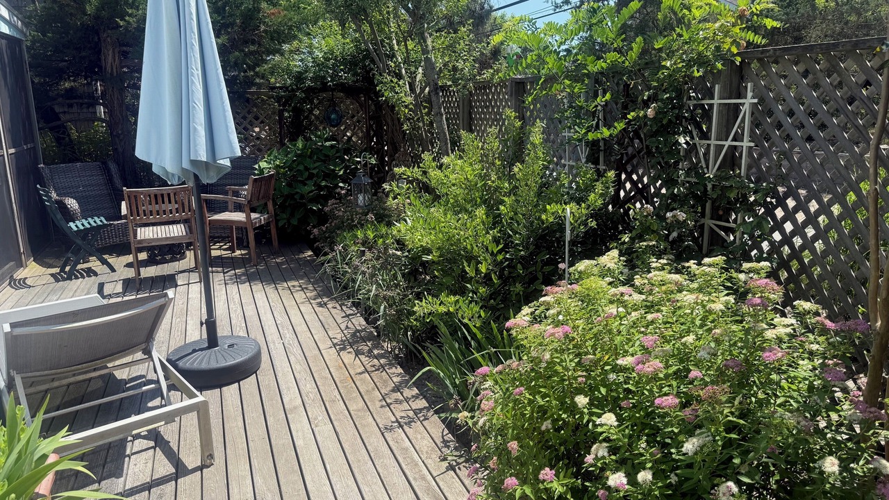 Photo of Patio Balcony in Ocean Bay Park